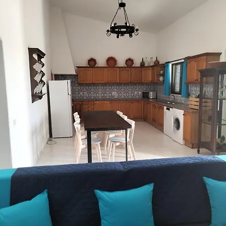 Casa Dos Avos Holiday home
